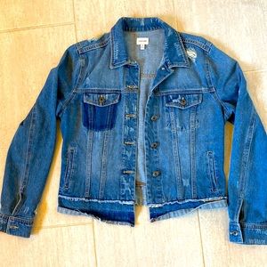 Distressed Jean jacket in medium by sneak peek
